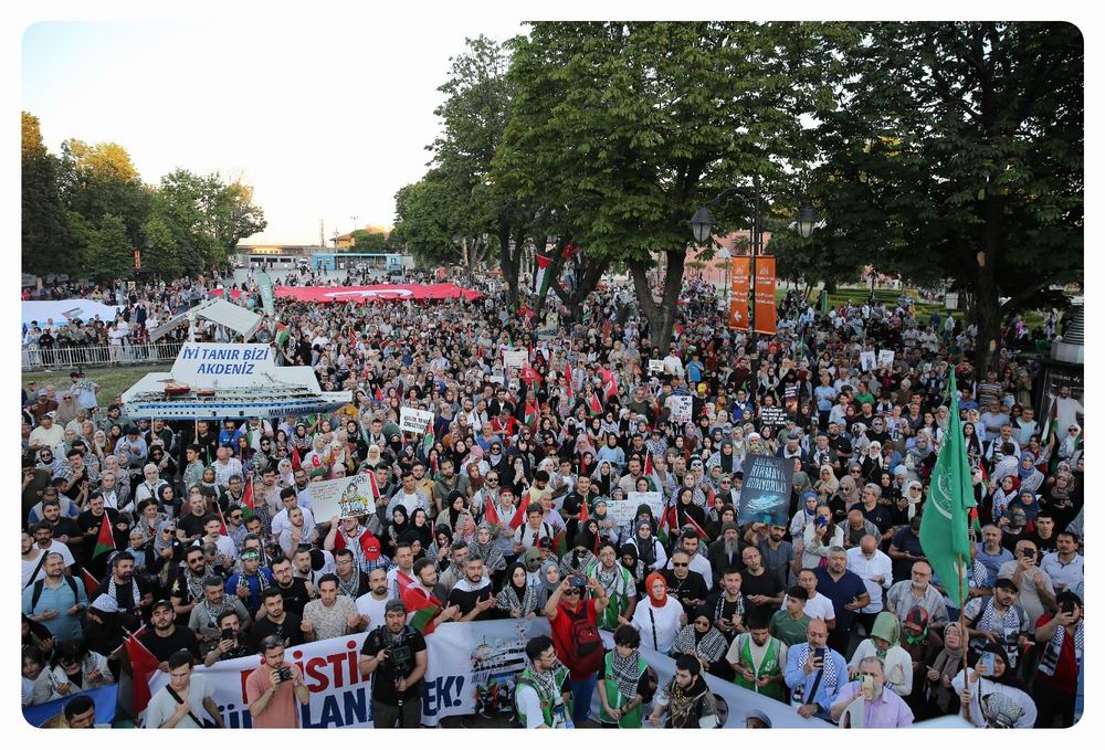 İHH'dan Mavi Marmara şehitleri ve Gazze için yürüyüş