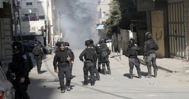 Filistin topraklarını gasbeden yahudiler, Yusuf Makamı'na baskın düzenledi