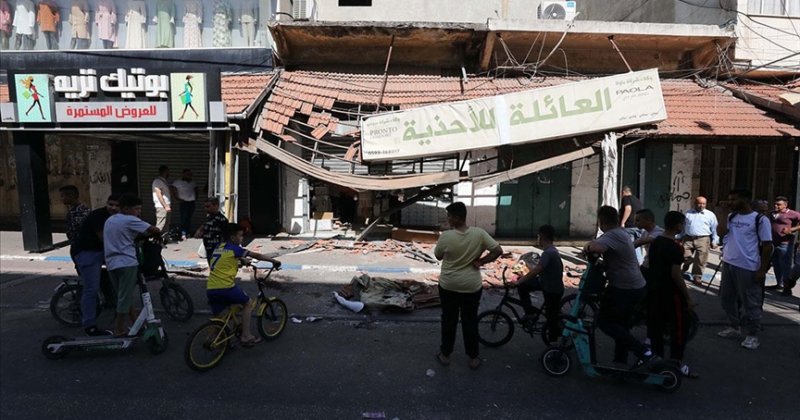 İşgalci güçleri Batı Şeria'nın Kalkilya kentine baskın düzenledi