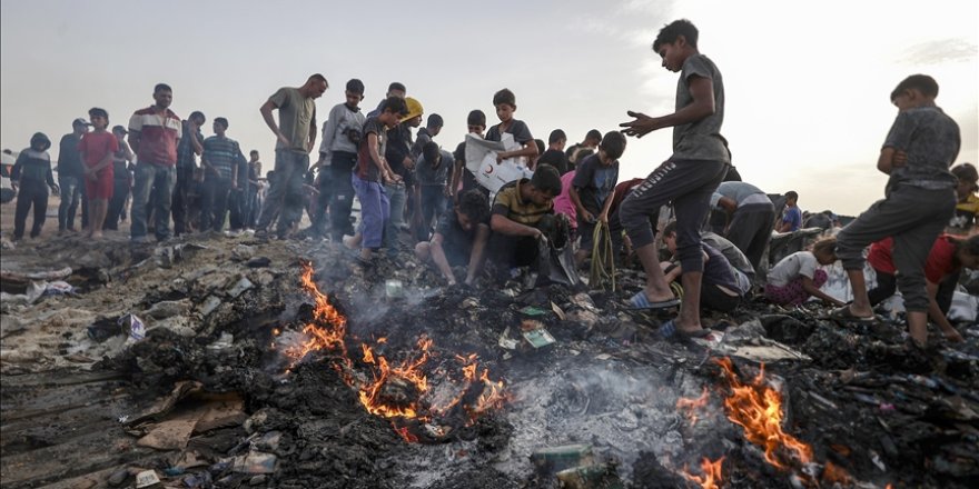 Refah'a saldıran işgal güçleri 13 Gazzeliyi katletti