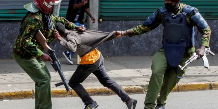 Kenya’da polis, vergi tasarısını protesto edenlere sert müdahalede bulundu