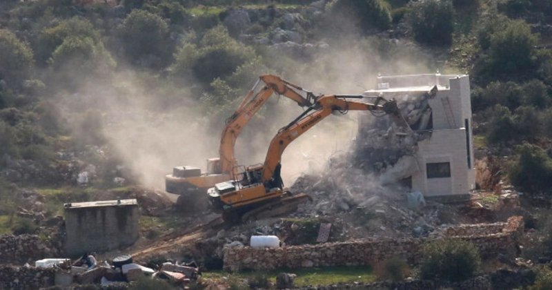 İşgal ordusu, Batı Şeria'da Filistinlilere ait 4 turistik villayı yıktı