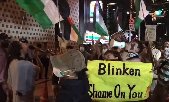 Blinken, Tokyo'da Filistin destekçileri tarafından protesto edildi