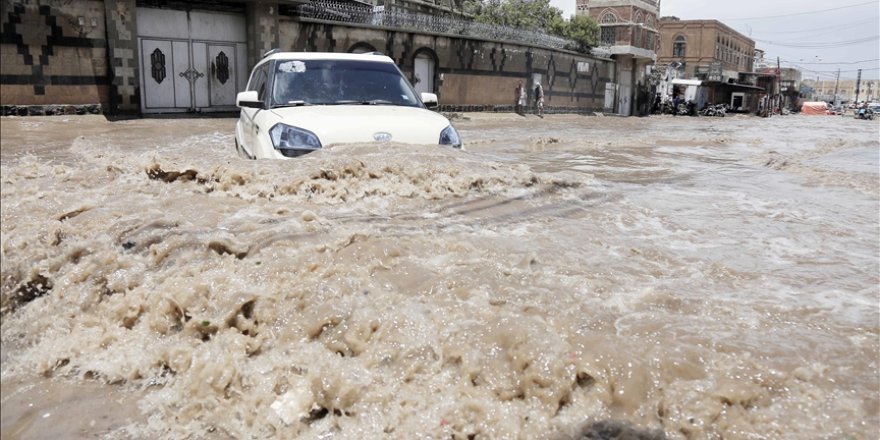 Yemen'in batısında meydana gelen selde 45 kişi yaşamını yitirdi