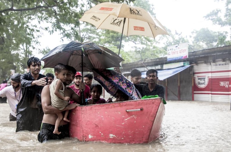 Bangladeş'te sellerde ölenlerin sayısı 52'ye çıktı