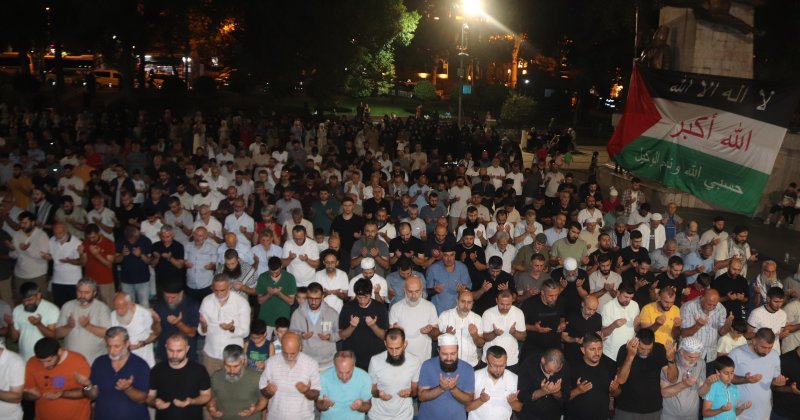 Gazze nöbeti Saraçhane'de devam ediyor: Şehitlere uzanan eller kırılsın!