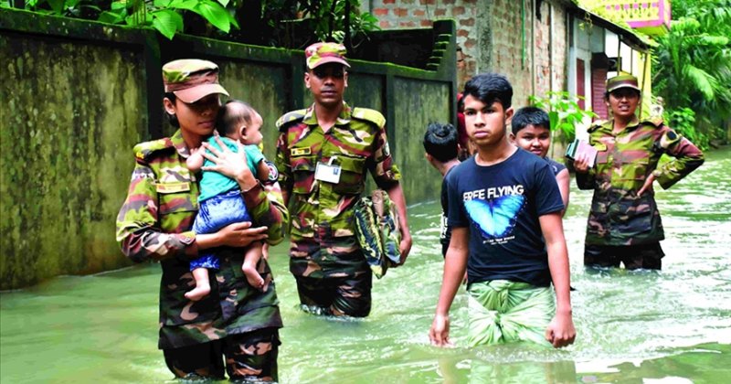 Bangladeş'te sellerde ölenlerin sayısı 67'ye çıktı