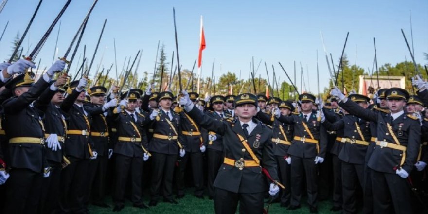 Kemalizm'e asker yetiştiren bir sistemden en fazla bu kadar olur!