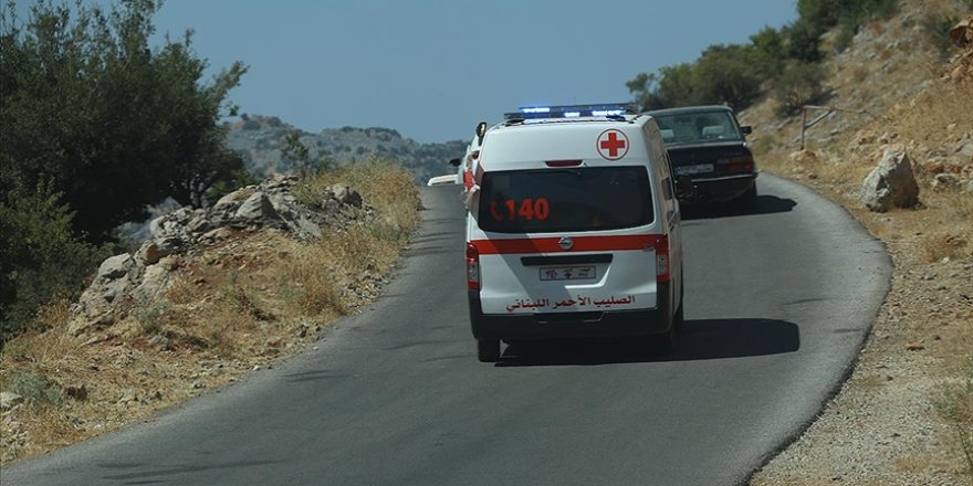 İşgal güçleri Lübnan'da sivil savunma ekiplerine saldırdı