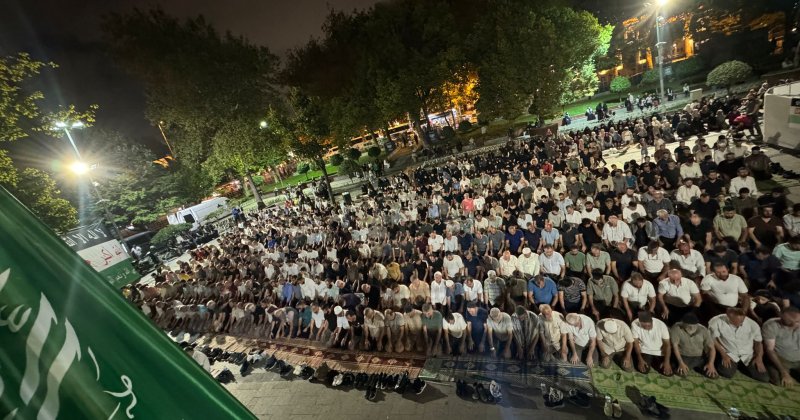 Saraçhane'de Gazze dayanışması sürüyor: Ayşenur Eygi'nin kanı zalimleri boğacak!