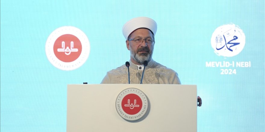 Erbaş: İslam ile gençliğin heyecanı buluştuğunda yeryüzünün güzelleşeceğine inanıyoruz