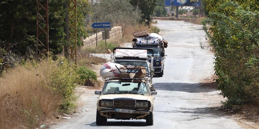 İşgalci İsrail'in Lübnan'ın güneyinde attığı "zorla tahliye" bildirileri sebebiyle 150 Suriyeli bölgeden ayrıldı