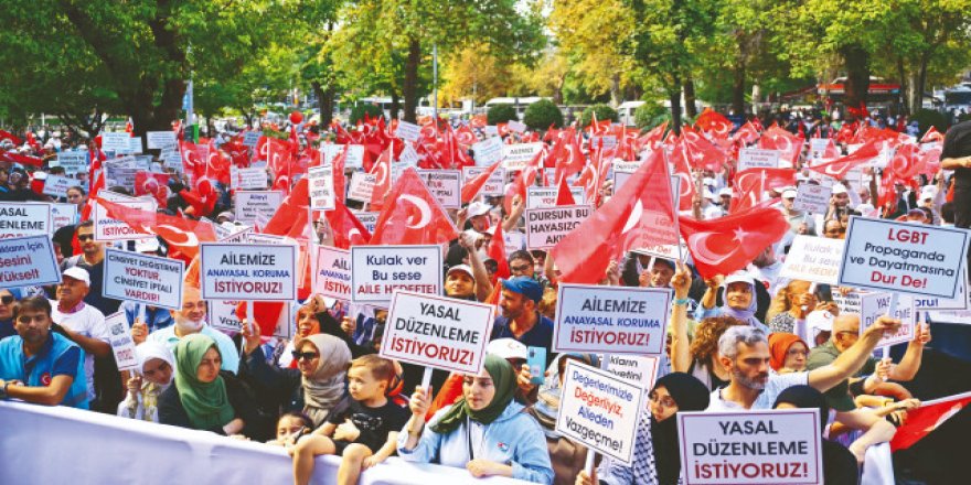 İstanbul’da aileler LGBT sapkınlığına karşı yürüdü