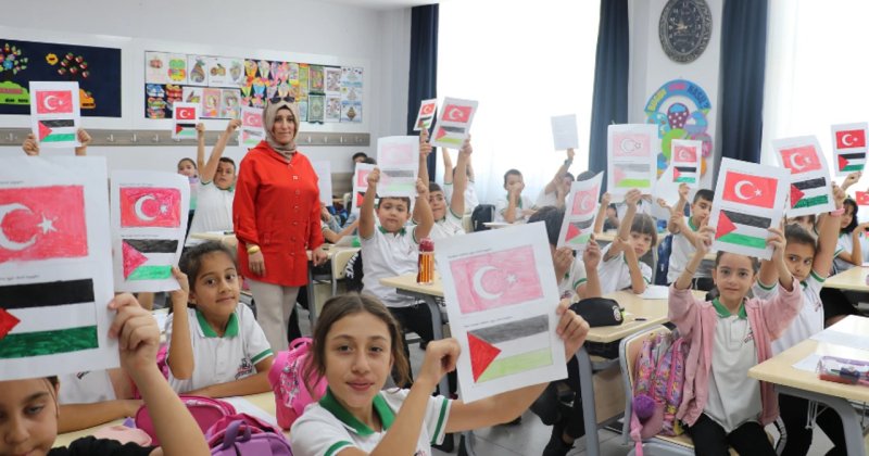 Kilis'te ilkokul öğrencileri Gazze'deki çocuklar için mektup yazdı