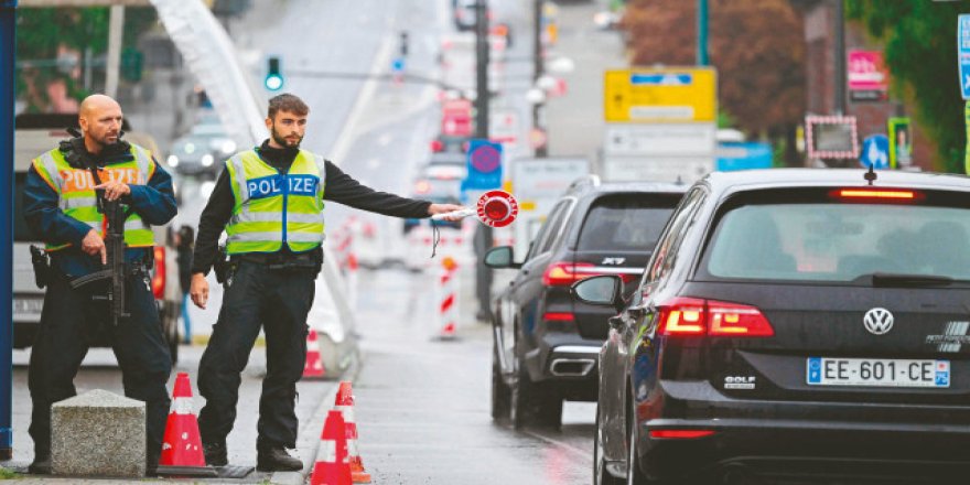 Schengen bölgesi çatırdıyor