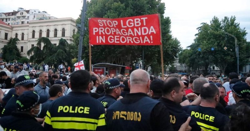 Gürcistan Parlamentosunda LGBT propagandasını yasaklayan tasarı onaylandı