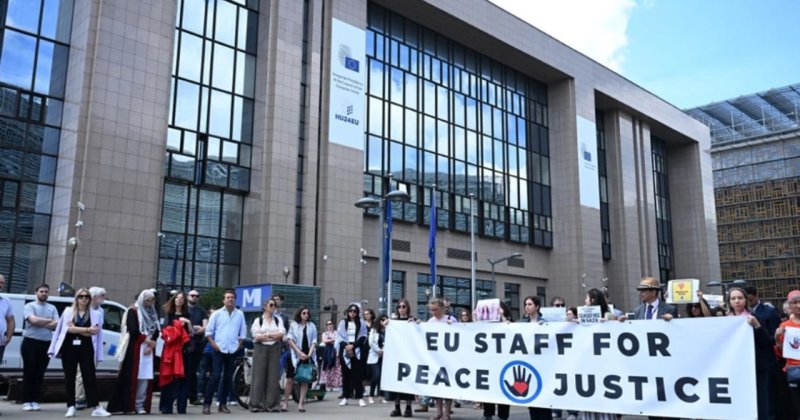 AB çalışanları Brüksel'de AB'nin Gazze politikasını bir kez daha protesto etti