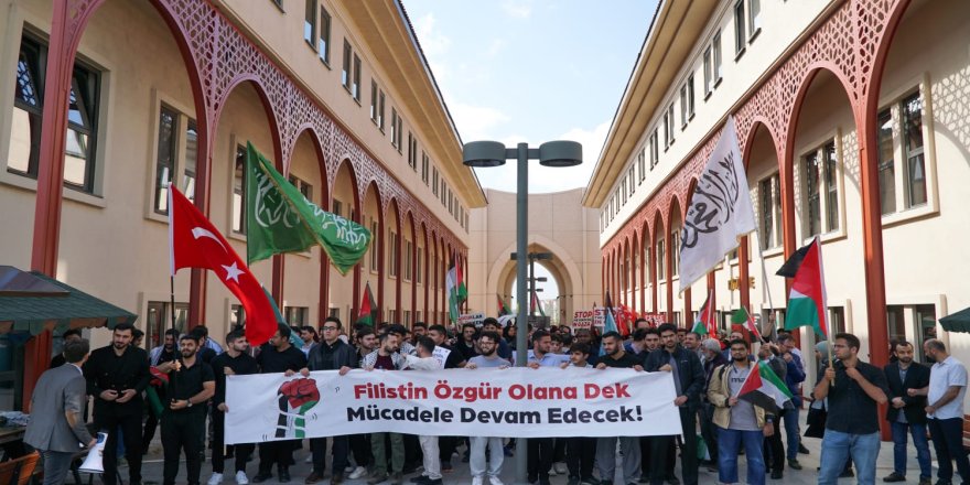 İbn Haldun Üniversitesi'nde Aksa Tufanı selamlandı