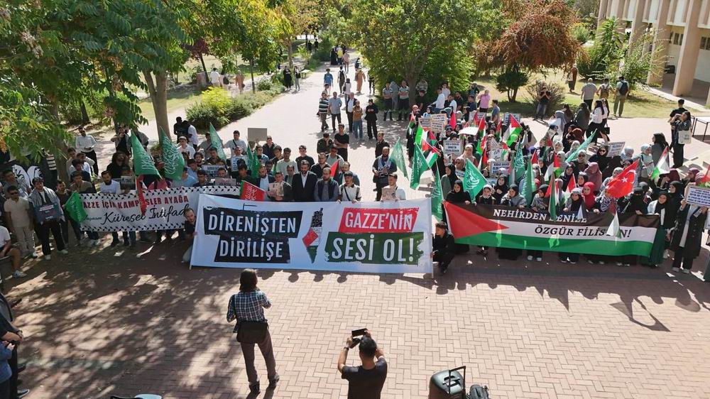 Gaziantep Üniversitesi’nde Gazze’ye destek eylemi