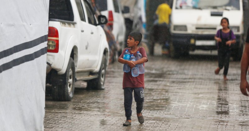 İşgal rejimi Gazze kuzeyine yardım girişine engel oluyor