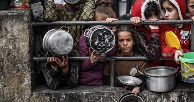 "Gazze kuzeyindeki siviller açlık ve susuzluktan ölme tehlikesiyle karşı karşıya"