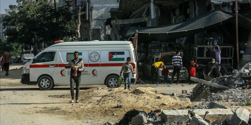 Gazze'de sivil savunma ve acil yardım araçları yakıt eksikliği yüzünden hizmet veremiyor