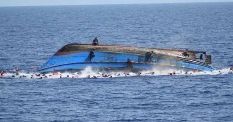 Endonezyalı balıkçılar batan teknedeki 116 Arakanlı Müslümanı kurtardı