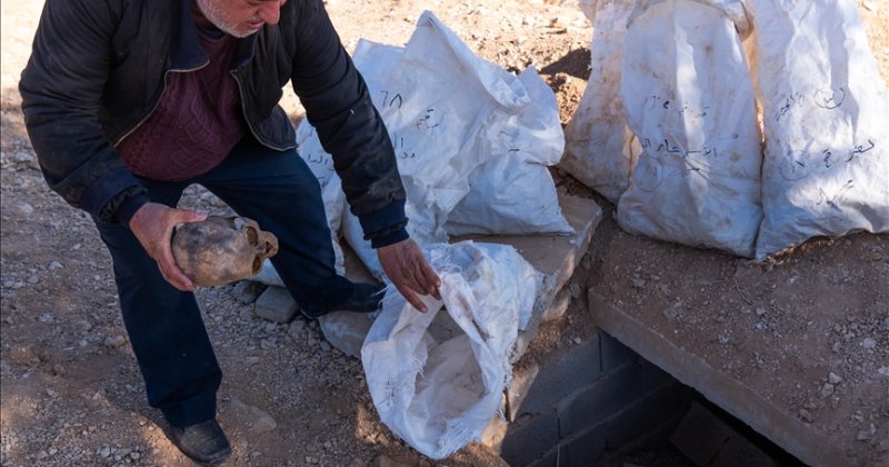 Şam'da ceset kalıntılarıyla dolu toplu mezar bulundu