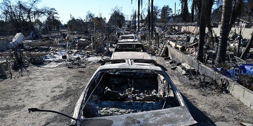 Los Angeles'taki yangınlarda ölü sayısı 25'e yükseldi, "alev hortumu" uyarısı yapıldı