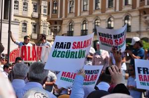 İngiltereyi Protesto; Raid Salah’a Özgürlük!