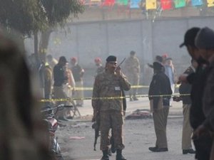 Pakistan-Hindistan Sınırında Canlı Bomba Saldırısı: 48 Ölü