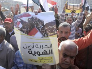 Mısır’da Darbe Karşıtlarından Birlik Çağrısı