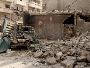 Esed Güçleri Halep'i Varil Bombasıyla Vurdu