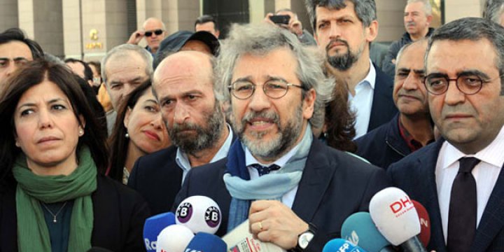 Can Dündar'a 28 Bin 650 Lira Para Cezası