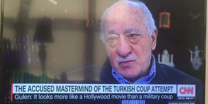 CNN Darbe Taşeronu Gülen'i Konuşturdu