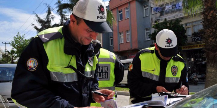 Trafikte Uygulanacak Ceza Oranları Yüzde 3.83 Oranında Zamlandı