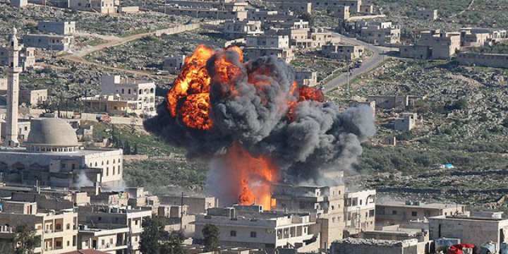 İşgalci Rusya İdlib ve Halep’i Vakum Bombasıyla Vurdu!