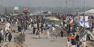 Pakistan'da Hükümet ile Protestocular Arasında Uzlaşma