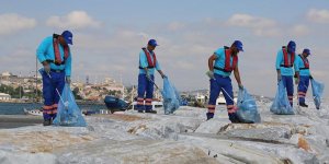 İstanbul'un Kıyılarından 12 Bin Metreküp Çöp Toplandı