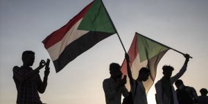 Sudan'da Barış Görüşmeleri Bir Ay Askıya Alındı