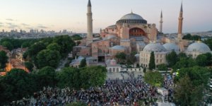 Ayasofya Meydanı'nda Akşam Namazı Kılındı