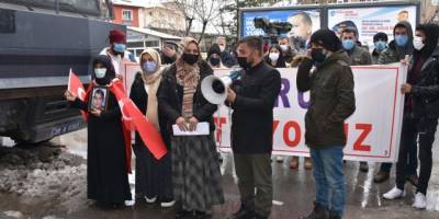 Hakkarili aileler HDP önünde: PKK kaybedecek, anneler kazanacak