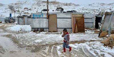 Suriye’nin kuzeyindeki kamplarda 2 bebek donarak öldü