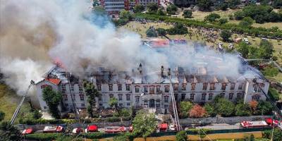 İstanbul'da Balıklı Rum Hastanesi'nde yangın çıktı