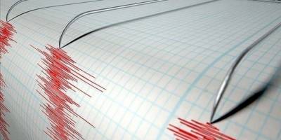 Afganistan'da 4,9 büyüklüğünde deprem