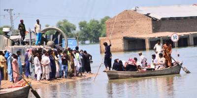 Pakistan'da sel ve siyaset