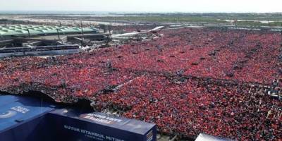 Muhalefetin kimyasını bozan kalabalık!