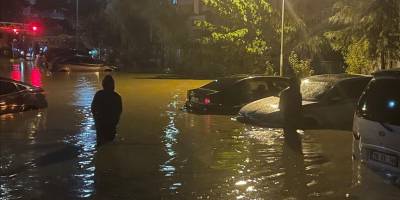 İstanbul'da sel sularına kapılan 2 kişi hayatını kaybetti