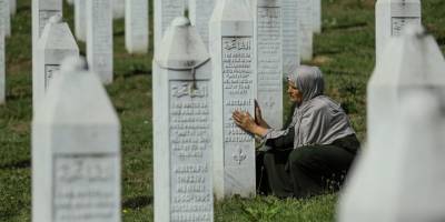 Srebrenitsa soykırımında savaş suçu işledikleri şüphesiyle 5 kişi gözaltına alındı