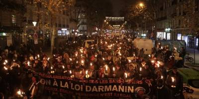 Fransa'da aşırı sağın oylarıyla kabul edilen göç yasasına toplumun her kesiminden tepki